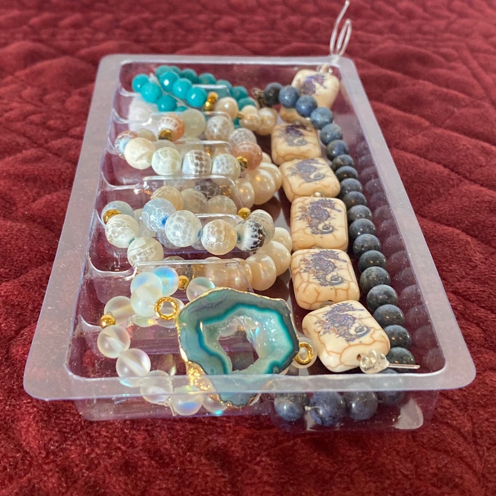 NEW! 5 For $15 Clear Organization Trays - Picture 7 of 10